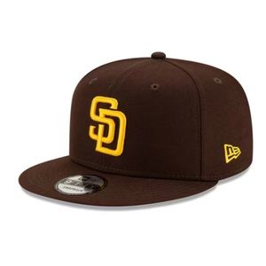 NWT New Era San Diego Padres Snapback Hat